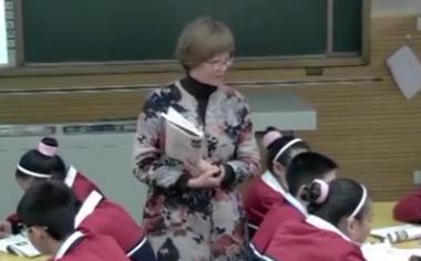 ��������Кvʷ�˽̰����꼉�Ե�9�n���δ������İlչ���ӱ�