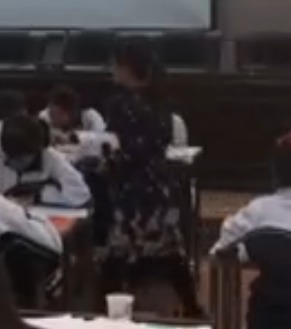 �����г����Z�Ľ̎��n�ý̌W(xu��)��ِ��ِ4���丸׷�ա�