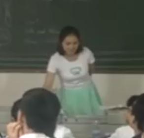 �ʐ�(��i)����꼉(j��)���£�Unit 8 Topic 1 We will  have a class fashion show Section C����ʡ��(y��u)�n	