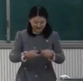 �˽̲�����С�W�Z�Ķ��꼉�σԵ�5�n������Į�������һ�n�r������ʡ���n