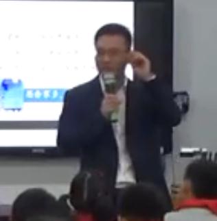 ���Օ��ڶ���ȫ��С�W��(y��u)���Z�Ľ̎���ͬ��һ��(ji��)�n������Ԋ���� �������K��-������