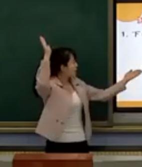 �������С�W���W���꼉�σԵ�һ��Ԫ�J�R����Ĕ�4��������e�����ʡ���n