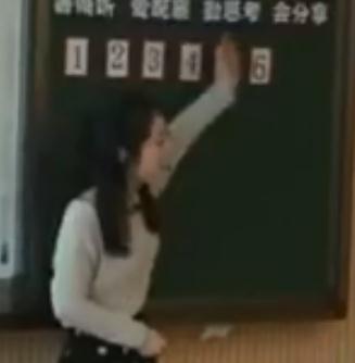 �y(t��ng)���̲Ķ��꼉(j��)��һ�W(xu��)�ڵ�����Ԫ��10�n���҂����y�ӡ��Ϻ��мζ�