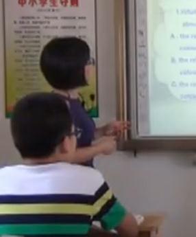 ����Ӣ�Zţ���g�ְ���꼉�σ�Unit 2 Colours Reading(1)  ���Kʡ - ���d