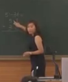 �˽̰�С�W(xu��)��(sh��)�W(xu��)���꼉(j��)�σ�(c��)100��?x��n)?n��i)�ă�λ��(sh��)�p��λ��(sh��)����λ�p������Ѓ�(y��u)�n