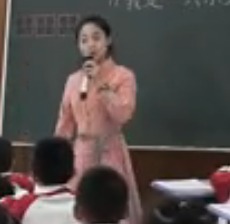 ���y(t��ng)���½̲ģ�������С�W(xu��)�Z(y��)�ă�(y��u)�|(zh��)�n�u(p��ng)�x�F(xi��n)��(ch��ng)�n������һֻС�x�ӡ����ǅ^(q��)