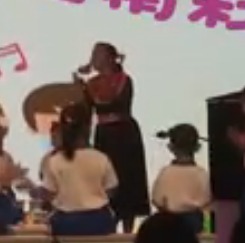 �V�|ʡ��С�W�����n�ý̌W�����n��չʾ�����^Ħ�n�����҃�ͯ�۳��衷��ӯ