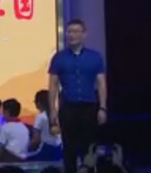 �V�|ʡ��С�W�����n�ý̌W�����n��չʾ�����^Ħ�n����˹�Ј�����ع