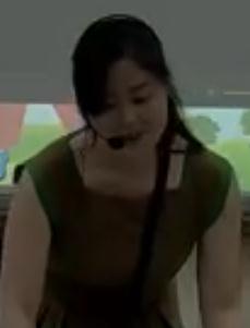 �ʐ۰����꼉�σ�Unit 2 Looking Different Topic I have a small nose Section A����ʡ - ���