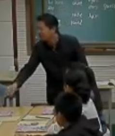 �ʐ۰����꼉�σ�Unit 2 Looking Different Topic I have a small nose Section A����ʡ - ����