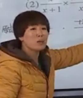 �˽̰���Д��W���꼉�σ�15.2.1����ʽ�ĳ˳������ڶ��n�r������Ѓ��n