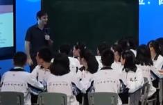 �Ĵ�ʡ����Ӣ�Z(y��)�̎��n�ý̌W(xu��)�F(xi��n)��(ch��ng)��(y��u)�|(zh��)�n��Unit 2 Section B 3a-3b���ţ���Justin Kaley��