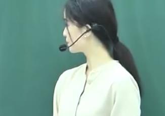 ����Ӣ�Z���n���½̲ă��|�n��ِ�����գ�����������һUnit 3 Celebrations Viewing Workshop Paper-Cutting