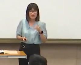 ���Кvʷ���n���½̲��n�ý̌W���|�n��ِ�����գ��y���桶�VҪ�ϡ���28�n�Ї���ɫ������x��·���_���c�lչ