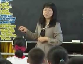 ������С�WӢ�Z���|�n���̰����꼉��Module 1��Unit 2 Our new home�� Period 3