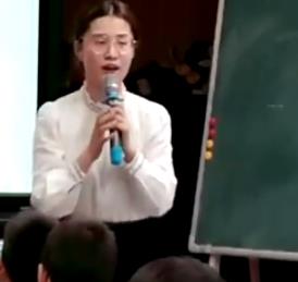 ����ʡС�W�ƌW����̌W�n���F��չʾ������ļ����FϪ�е�һС�W