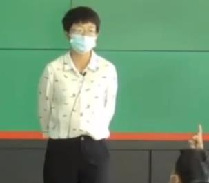 ������С�W���W�������B�n�ý̌W�n��չʾ�����׵��J�R�������׺ͷ��׵��J�R������