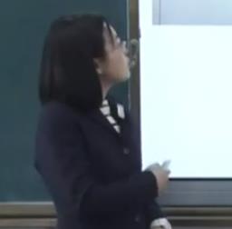 �����W���n�ý̌Wչʾ�˽̰���л��W���޵ڶ��Ե������ЙC������ڶ�������ϩ�c�ЙC�߷��Ӳ��ϡ���1�n�r