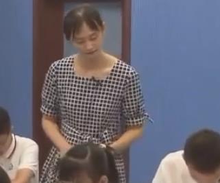 ��ʮ���ȫ������Ӣ�Z�̎��̌W��������ِ�̌W�^Ħ����.����Ŀ�ˡ����꼉 Unit 4 I used to be afraid of the dark Section b he studies ha