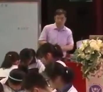 ���������˽̰���꼉(j��)��(c��)��ʮһ�µ�3��(ji��)����(d��ng)�ܺ̈́�(sh��)�ܡ��������}��^(q��)����Z�W(xu��)У��һ�Ȫ�(ji��ng)��