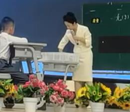 �V�|ʡ��ʮ����С�W���W�̎��f�n��ِҕ�l_ǧ��ǧ�ˣ��n��2��