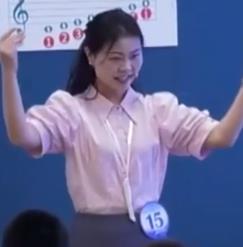 �ؑc�е����С�W�����̎��n�ý̌W����չʾ���꼉�˽̰桶�̈́e����һ�Ȫ���